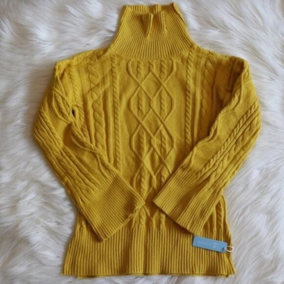 NWT Yellow Turtleneck Sweater Size Small - Picture 3 of 8